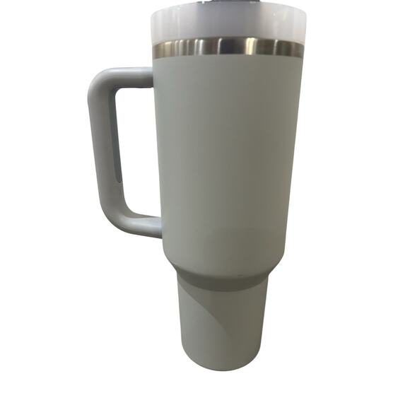 Stanley Quencher H2O Travel Tumbler 40 oz in Gray - Picture 3 of 7